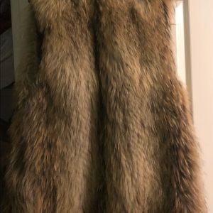 3/4 length luxurious sleeveless vest rare Siberian Fox with bonus wrap/boa